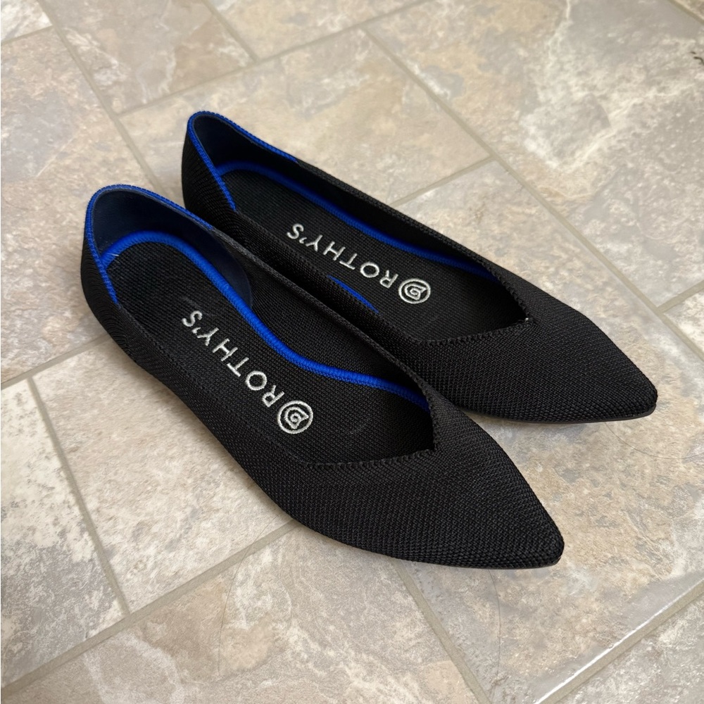 Rothy's Black Pointed Knit Flats with Blue Trim